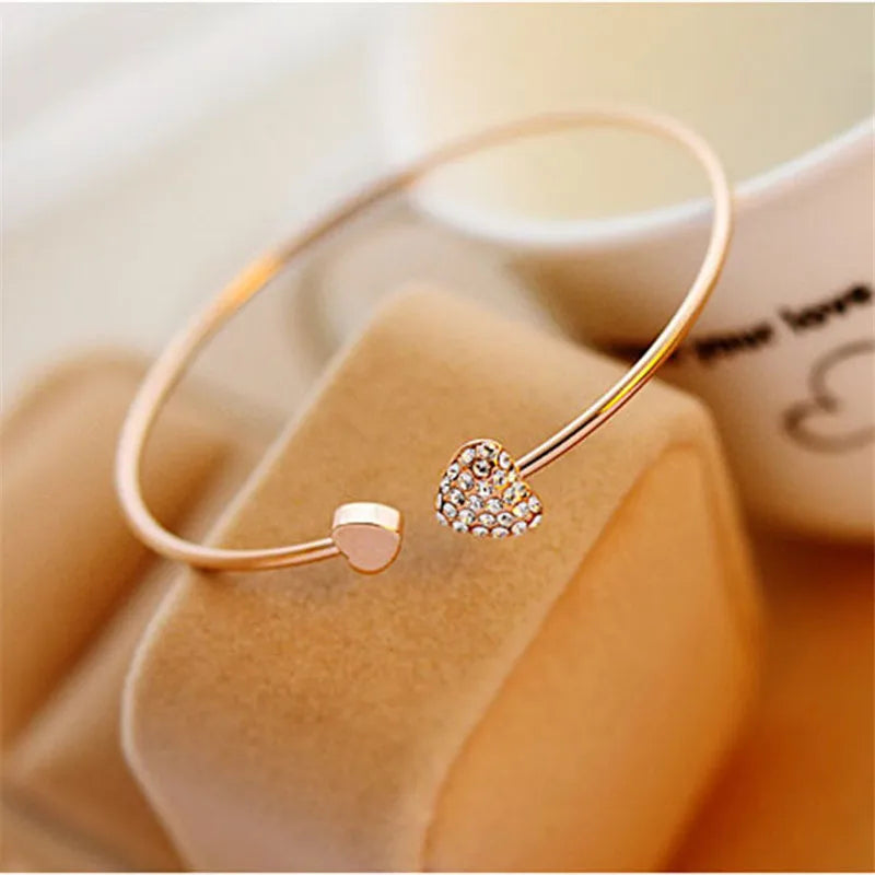 Adjustable bracelet, perfect as a gift